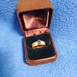 Tiffany & Co. Cabochon Sapphire 18k Yellow Gold Solitaire Ring Size 7